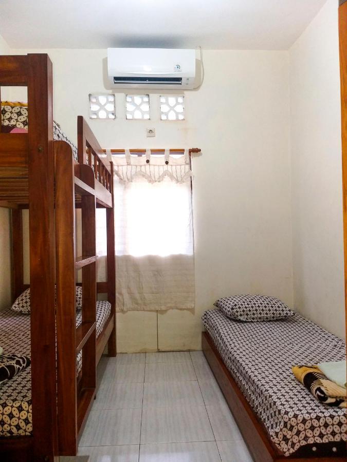 Ngampilan Backpacker Hostel Yogyakarta Kültér fotó