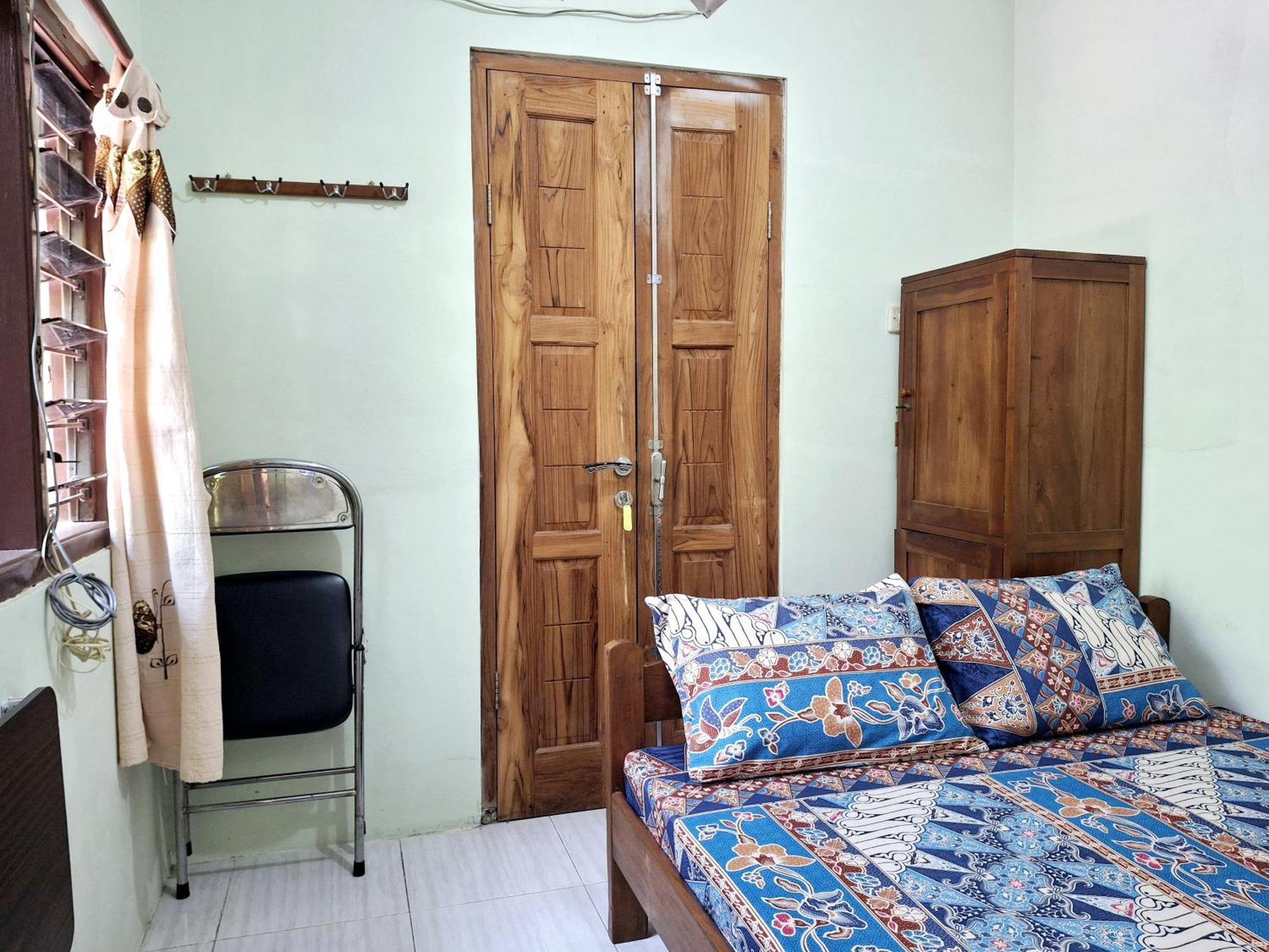 Ngampilan Backpacker Hostel Yogyakarta Kültér fotó
